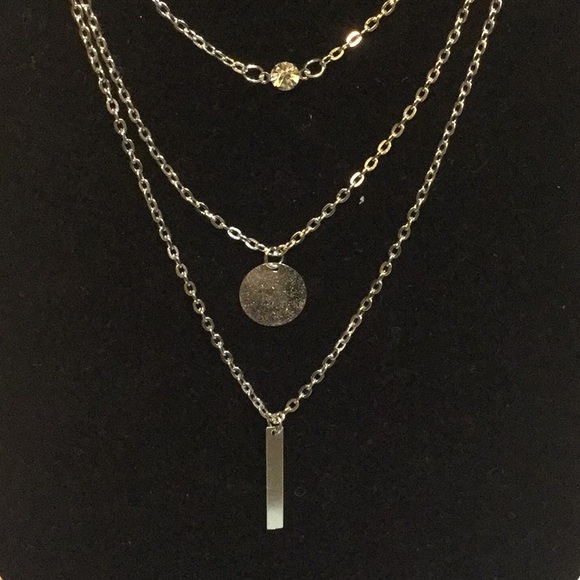 Wila Delicate 3 Layer Silver Necklace - Picture 7 of 9